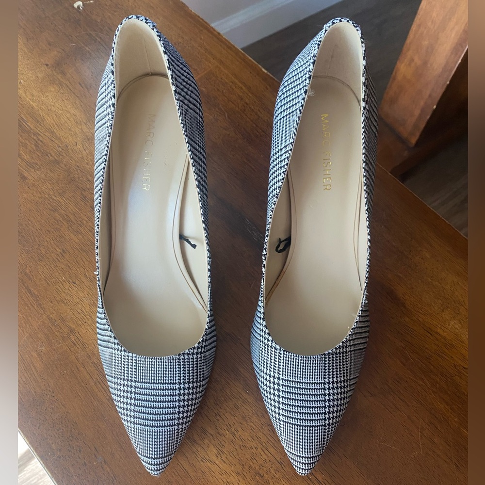 Marc Fisher Women's Classic Black and White Heels
